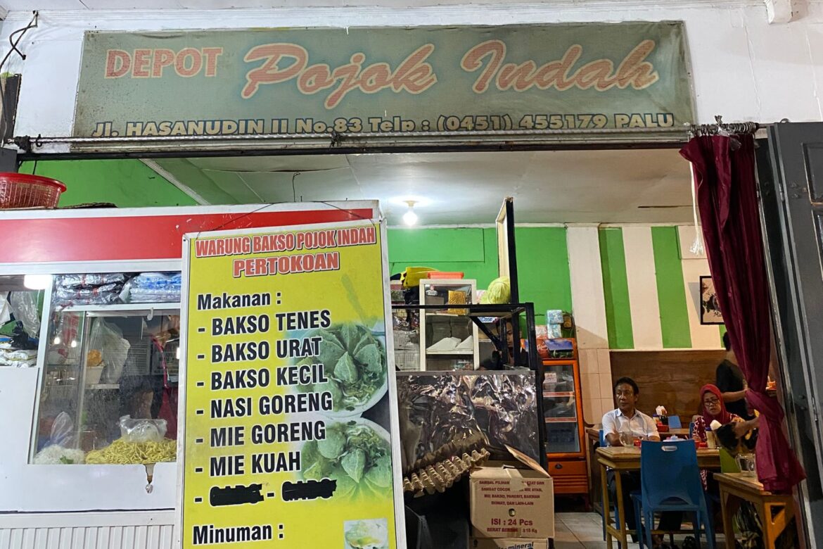 Berdiri Selama 34 Tahun, Bakso Pojok Indah Miliki Banyak Pelanggan